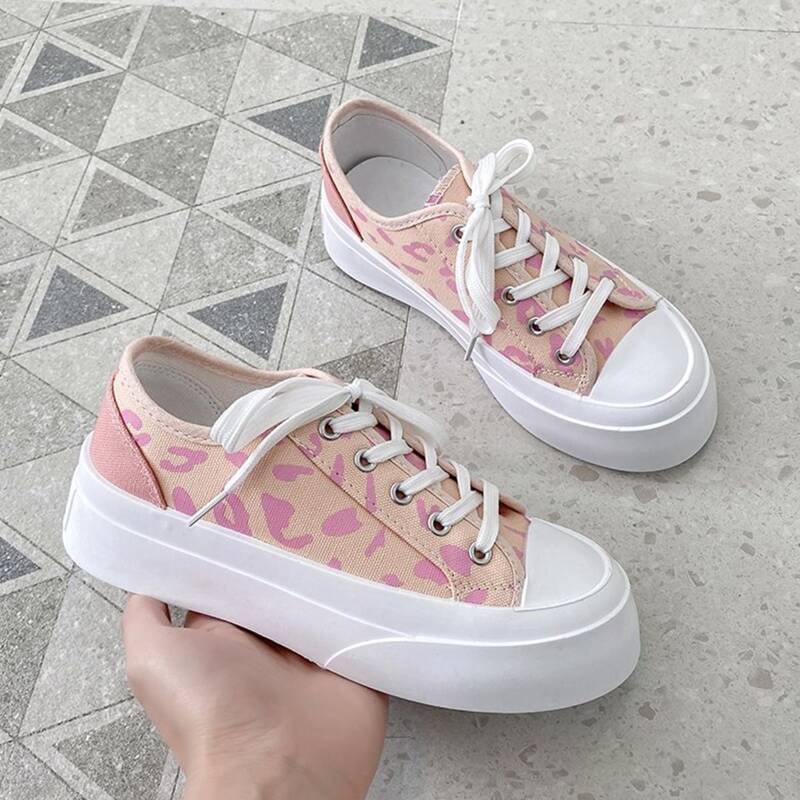 

Leopard Pattern Skate Shoes, Pink