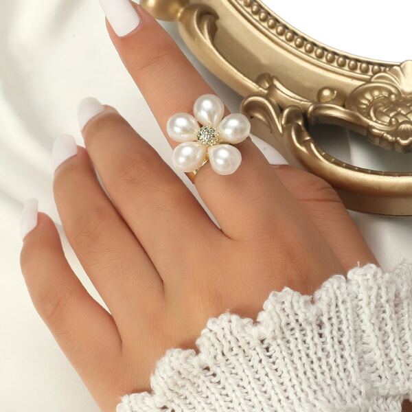 

Faux Pearl Flower Decor Ring, Gold