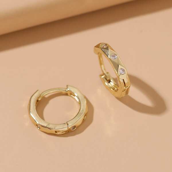 

Zircon Detail Hoop Earrings, Gold