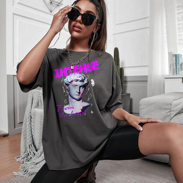 

Statue & Letter Graphic Oversized Tee, Dark grey
