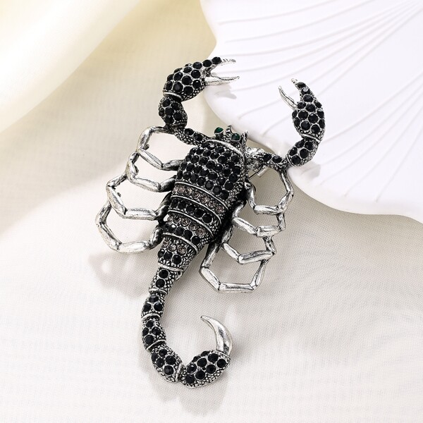 

Scorpion Design Brooch, Antique silver
