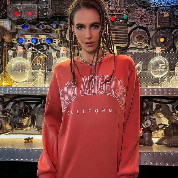

Letter Graphic Drop Shoulder Pullover, Red