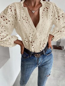 Aveloria 休闲纯色孔眼刺绣缺口领衬衫 - 杏色 - 查看 6