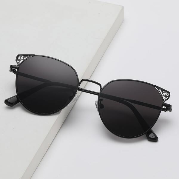 

Metal Frame Sunglasses