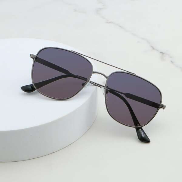 

Metal Frame Sunglasses