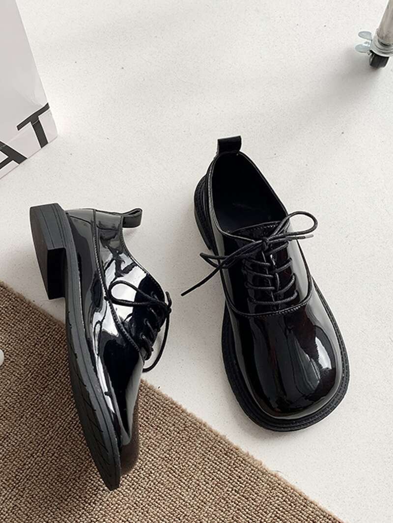 

Minimalist Lace-up Front Flats, Black