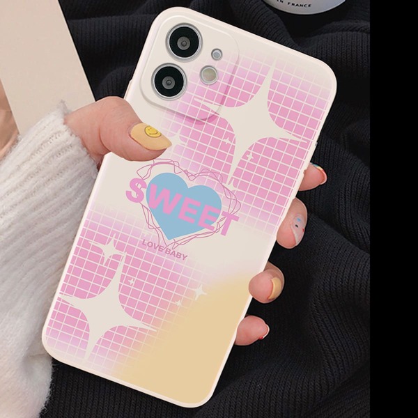 

Letter Graphic Phone Case, Multicolor