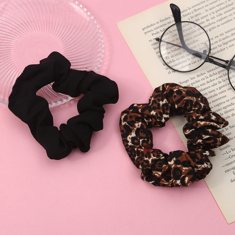 

2pcs Leopard Pattern Scrunchie, Multicolor