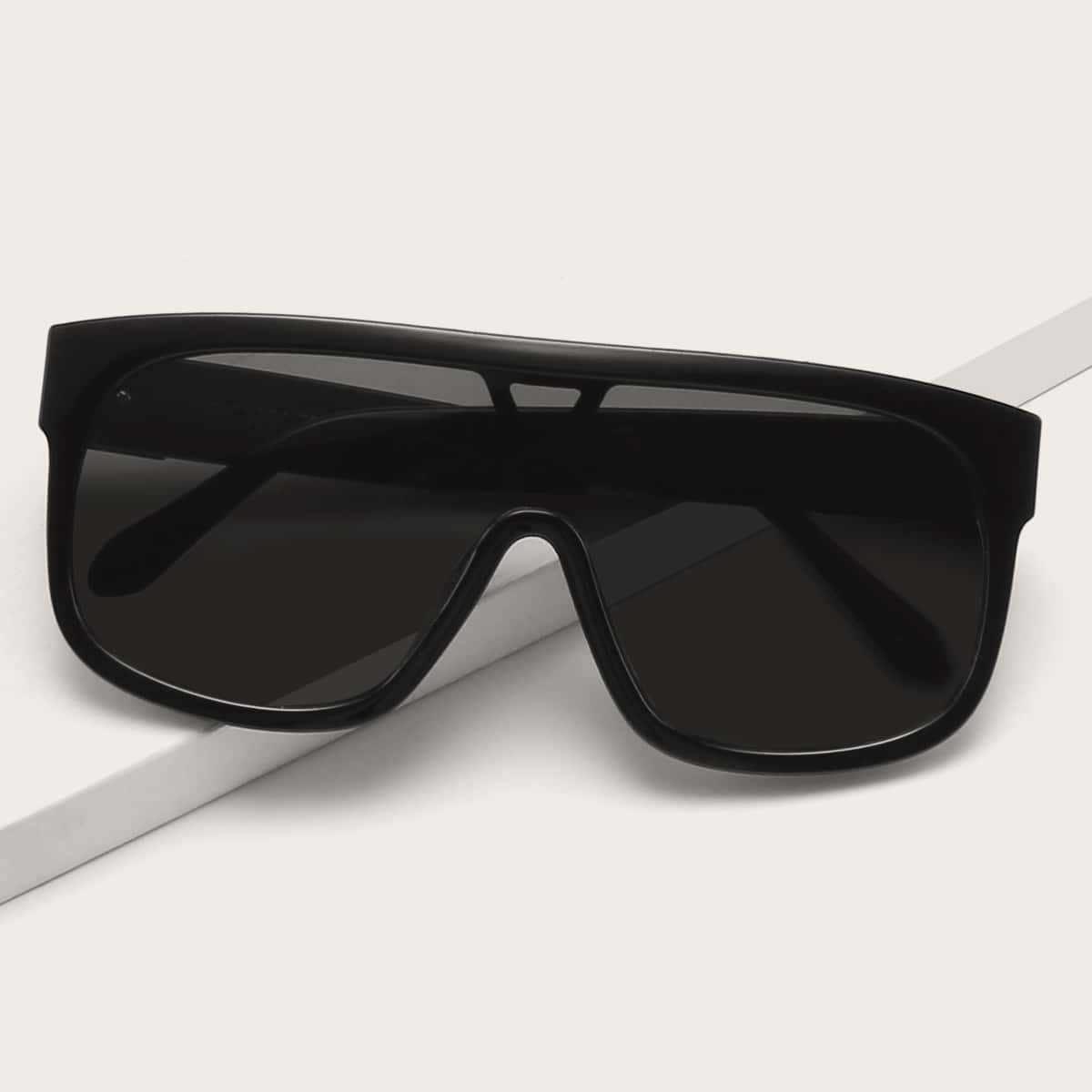 

Flat Top Frame Sunglasses