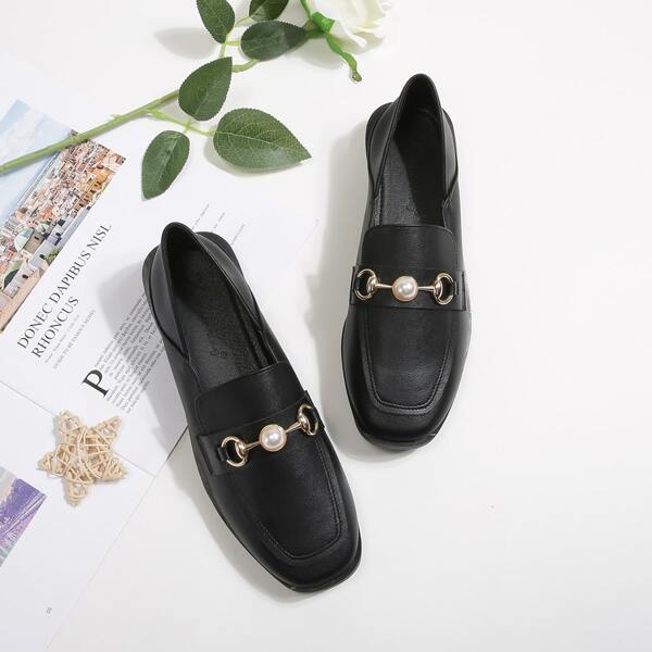 

Faux Pearls & Horsebit Decor Loafers, Black