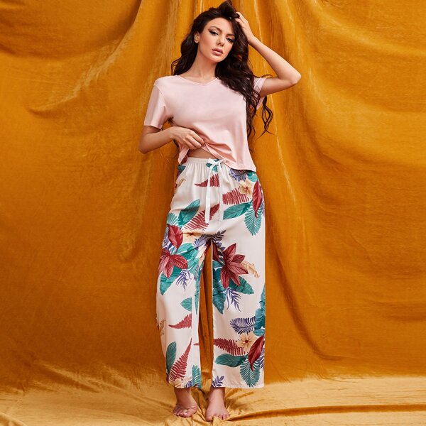 

Solid Tee & Plants Pants Pajama Set, Multicolor