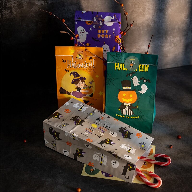 

12pcs Halloween Candy Bag & 12pcs Sticker, Multicolor