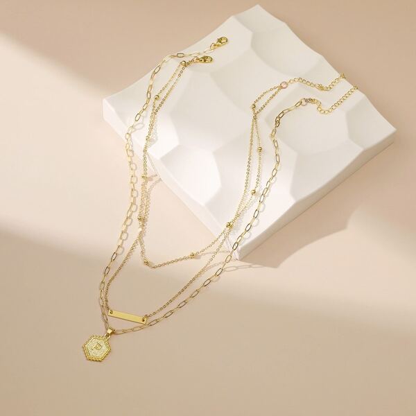 

2pcs Letter Engraved Geo Charm Necklace, Gold