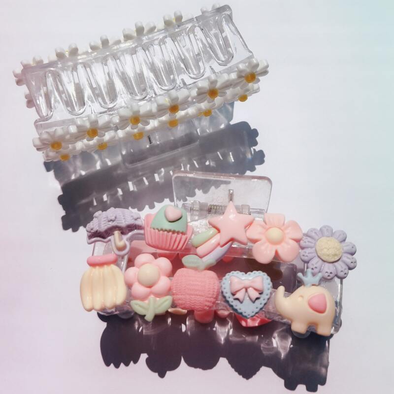

2pcs Floral Decor Hair Claw, Multicolor