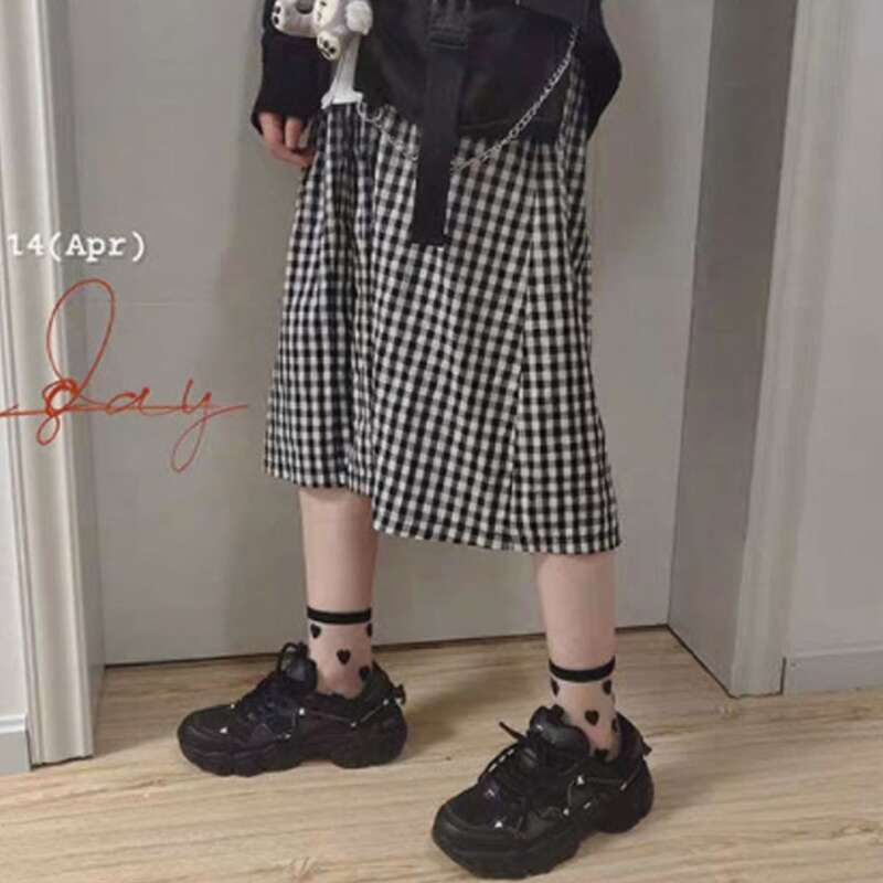 

Heart Pattern Crew Socks, Black