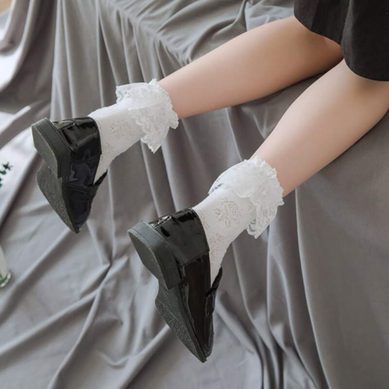 

Contrast Lace Crew Socks, White