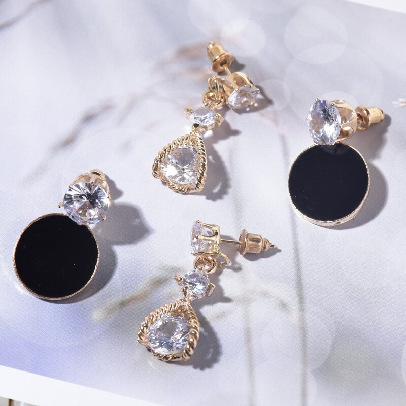 

2pairs Rhinestone Decor Earrings, Multicolor