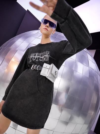 ROMWE PUNK Letter Graphic Round Neck Dress