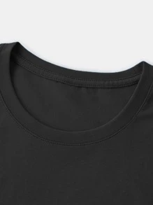 Manfinity 男士櫻花和日文字元圖案T恤 - 黑色 - 查看 3