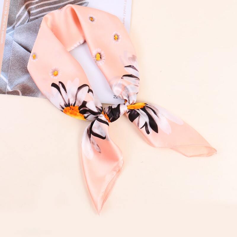 

Flower Pattern Scarf, Multicolor