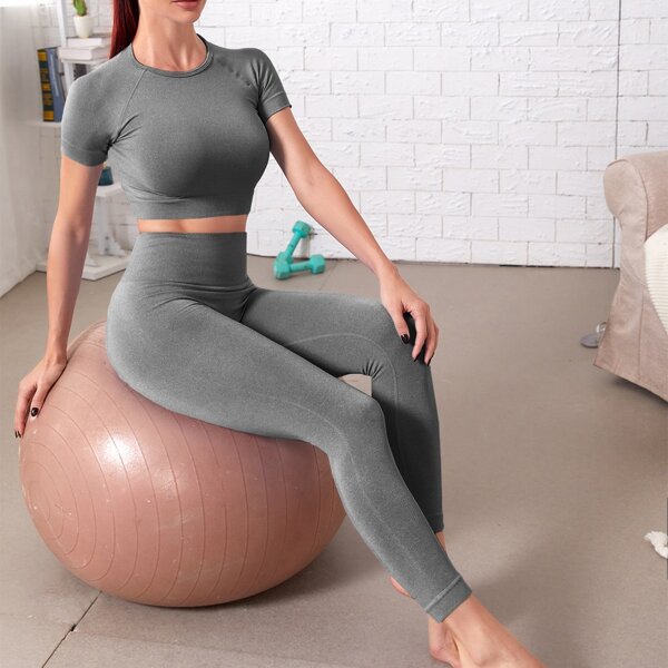

Seamless High Stretch Sports Set, Grey