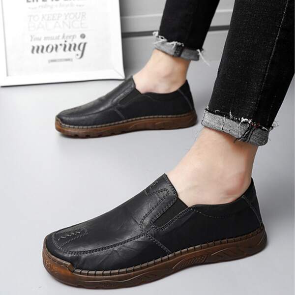 

Men Minimalist Slip-On Loafers, Black
