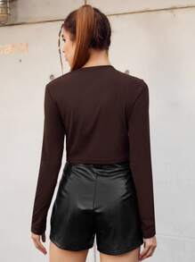 SHEIN ICON 褶邊前鏤空短款T恤 - 巧克力棕 - 查看 2