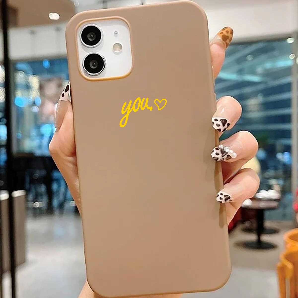 

Letter Graphic Phone Case, Multicolor