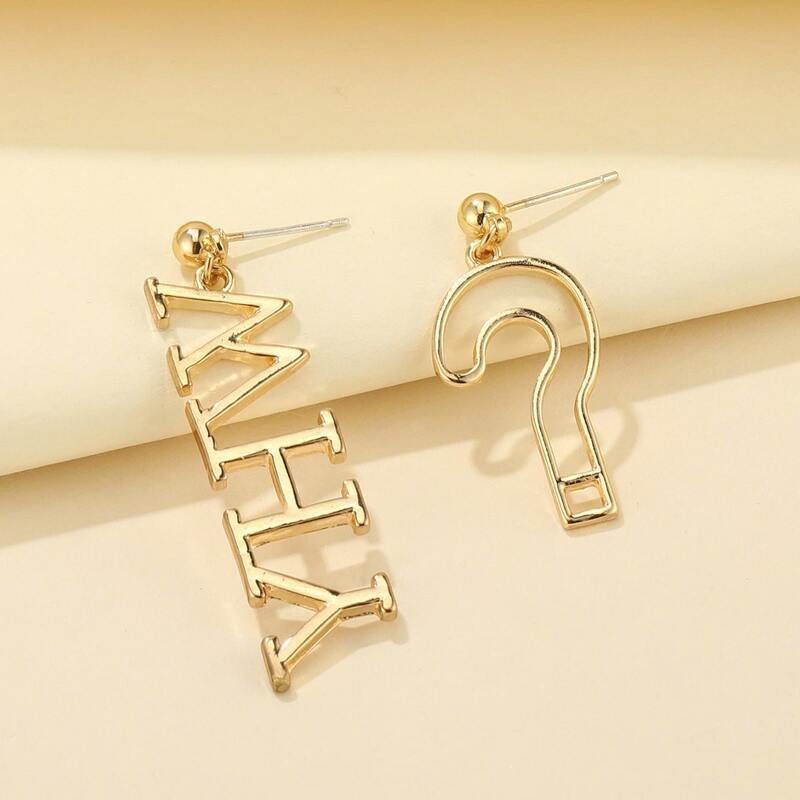 

Letter Design Earrings, Gold