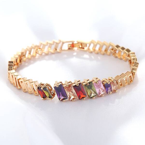 

Geometric Zircon Decor Bracelet, Gold