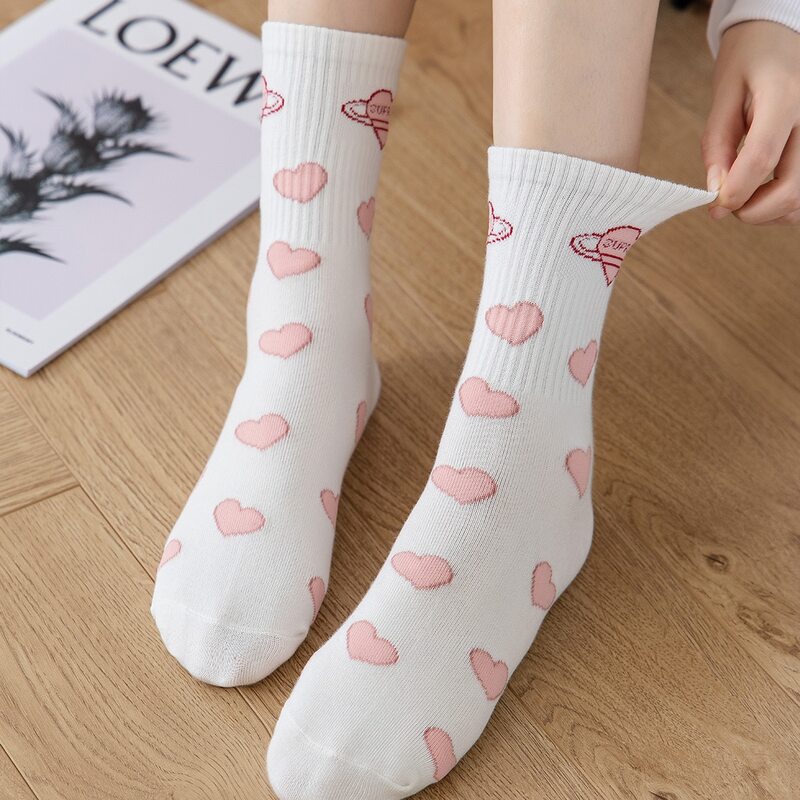 

Heart Pattern Crew Socks, White
