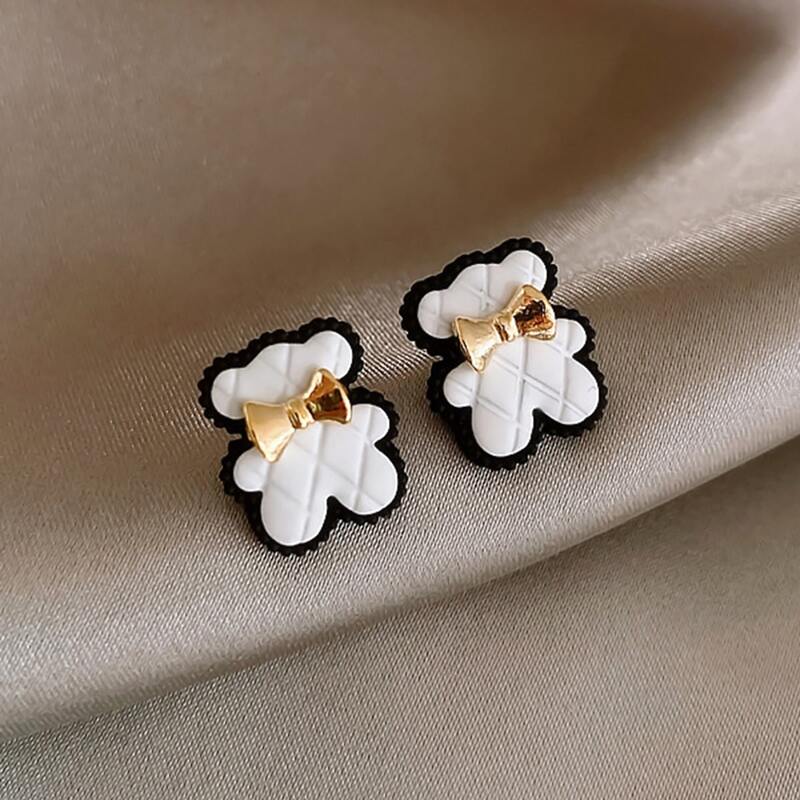 

Cartoon Bear Stud Earrings, White