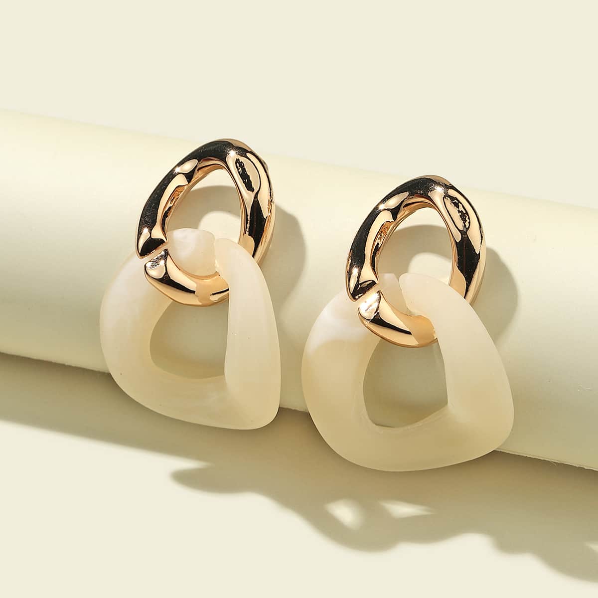 

Chain Design Earrings, Gold