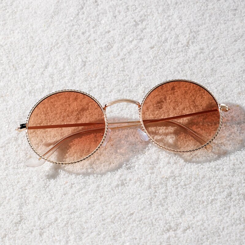 

Round Frame Sunglasses
