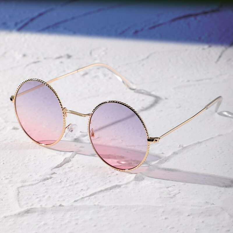 

Round Frame Sunglasses