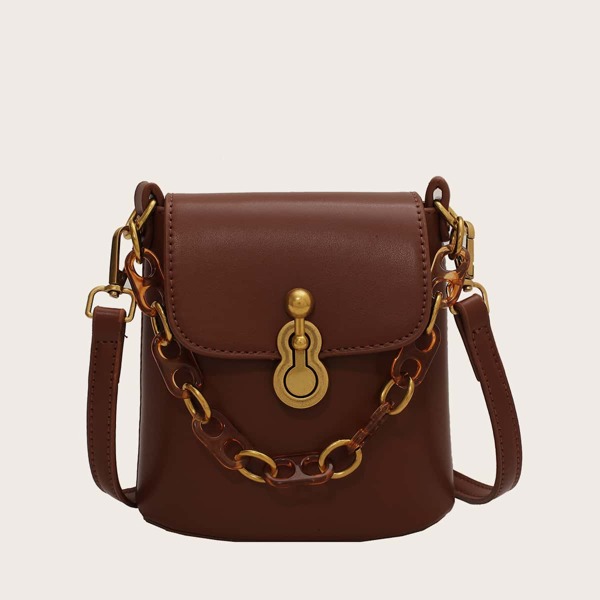 

Chain Decor Flap Bucket Bag, Brown
