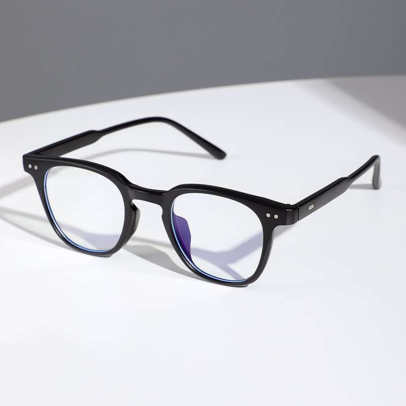 

Studded Decor Frame Eyeglasses