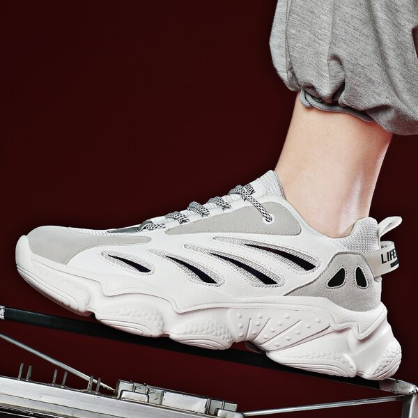 

Men Letter Graphic Lace-up Front Chunky Sneakers, White