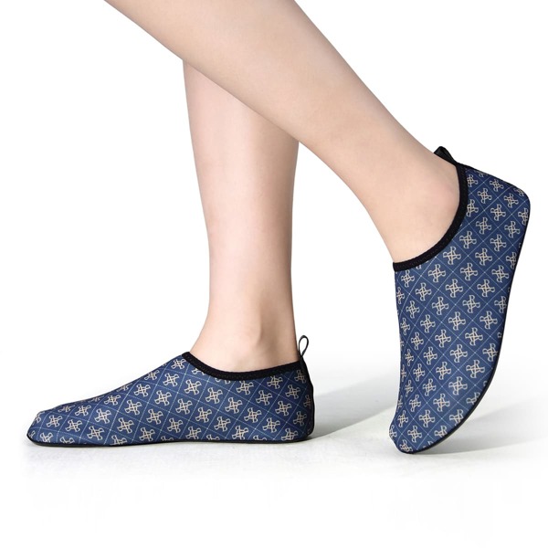 

Allover Print Water Shoes, Multicolor