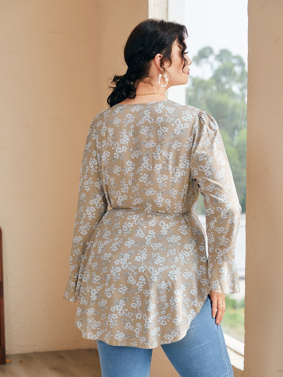 Plus Floral Print Wrap V Neck Blouse