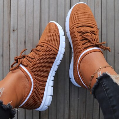 Minimalist Lace Up Front Running Shoes