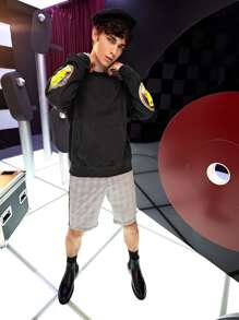 Manfinity VCAY Men's Oversized Pullover With Cartoon Graphic, Pocket And Drop Shoulder Design, For Fall Winter