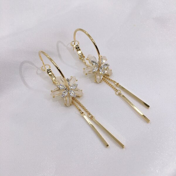 

14K Gold Plated Zircon Flower Decor Drop Earrings, Apricot