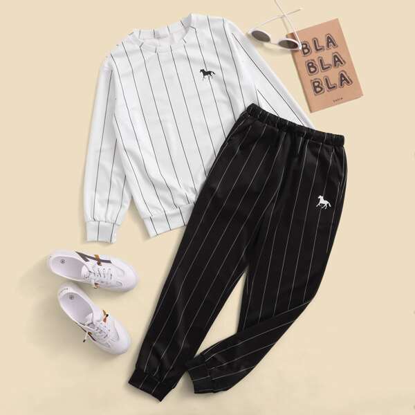 

Boys Horse & Striped Sweatshirt And Sweatpants Set, White