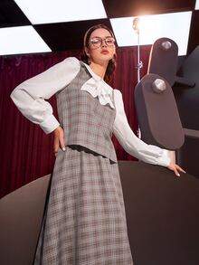 Mulvari 格紋彼得潘領燈籠袖上衣和半身裙