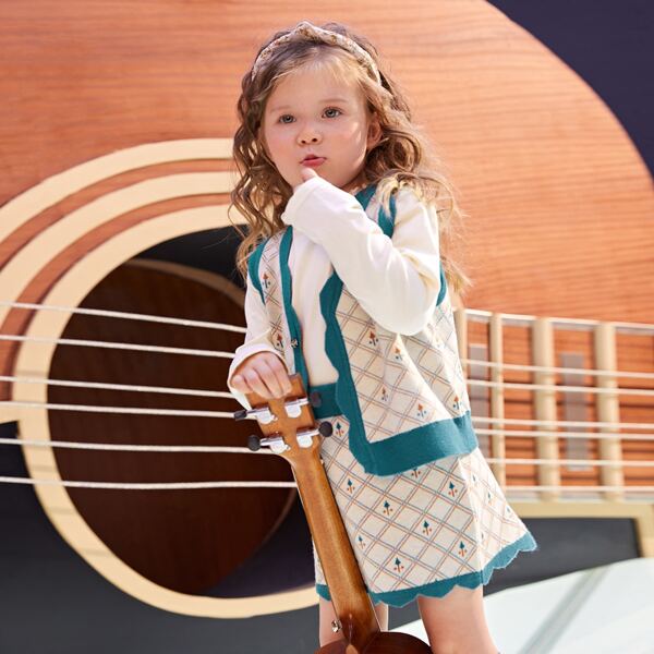 

Toddler Girls Flower And Argyle Pattern Contrast Trim Cardigan & Knit Skirt Without Tee, Multicolor