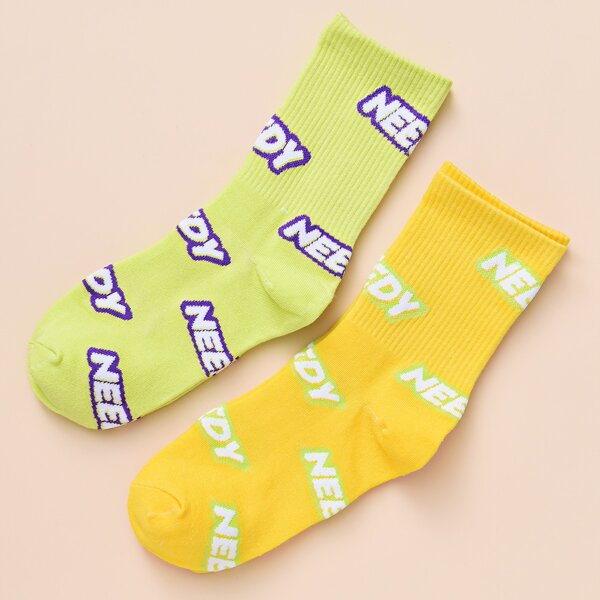 

2pairs Letter Graphic Crew Socks, Multicolor