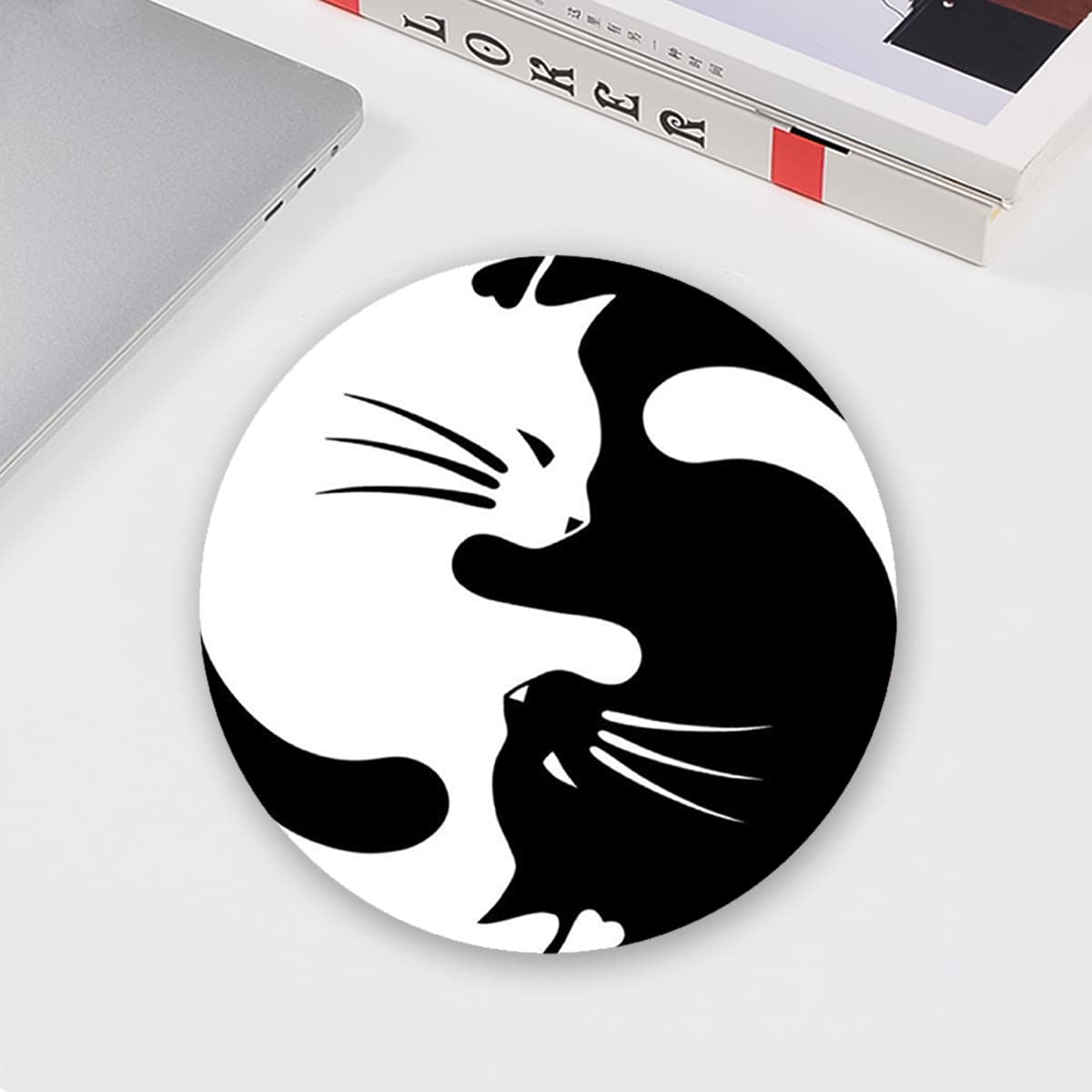

Cat Pattern Round Mouse Pad, Black and white
