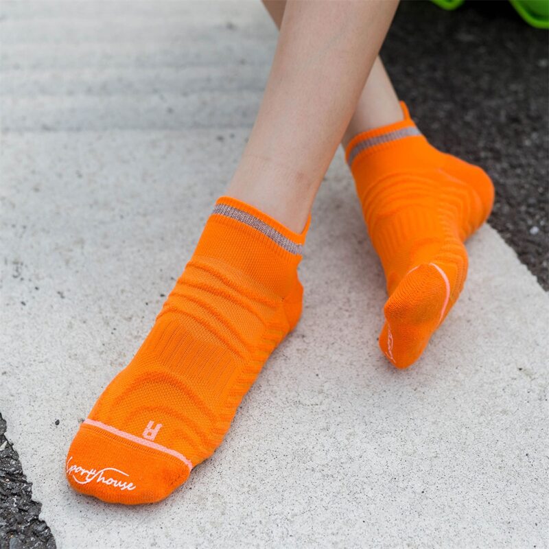 

1pair Breathable Sports Socks, Orange
