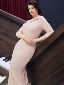 SHEIN Plus V-neck Cut Out Front Fitted Dress - Baby Pink - View 5